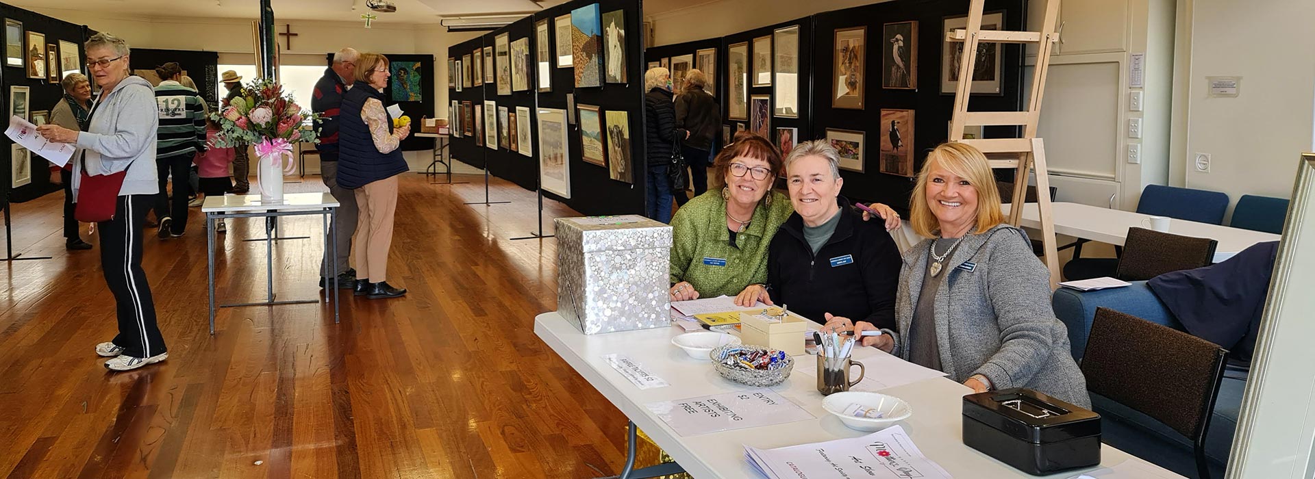 Bairnsdale and District Arts Society Members
